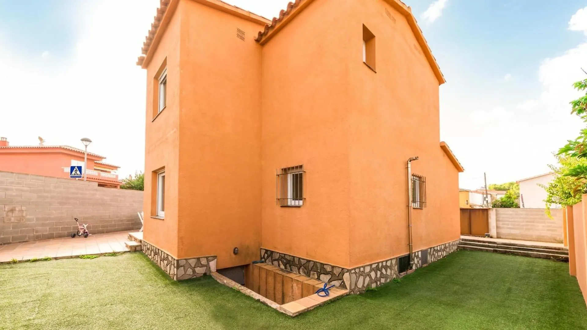Villa Charming Villa, 200 Meters From Riells Beach L' Escala